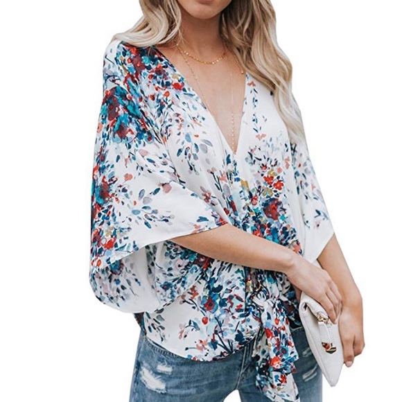 Beautiful woman floral blouse batwing sleeve top - Picture 2 of 6